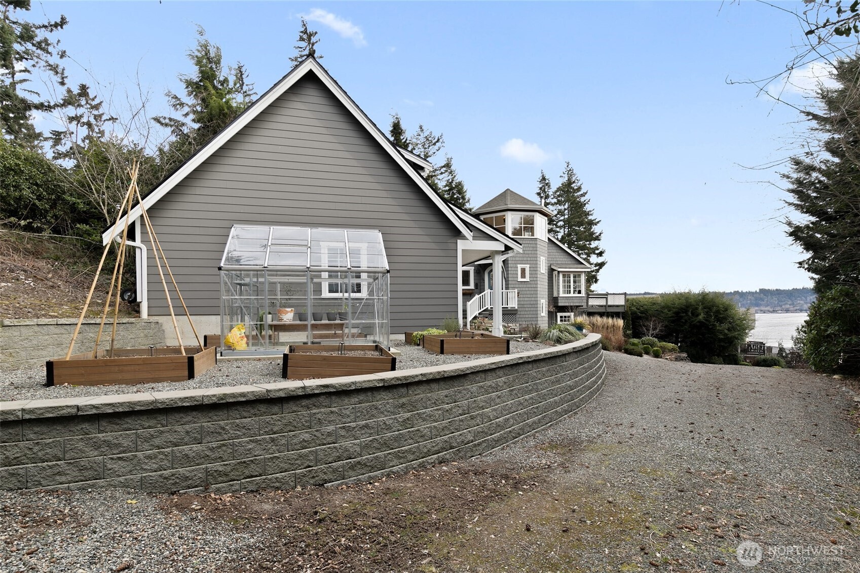 3265 W Lake Sammamish Parkway SE