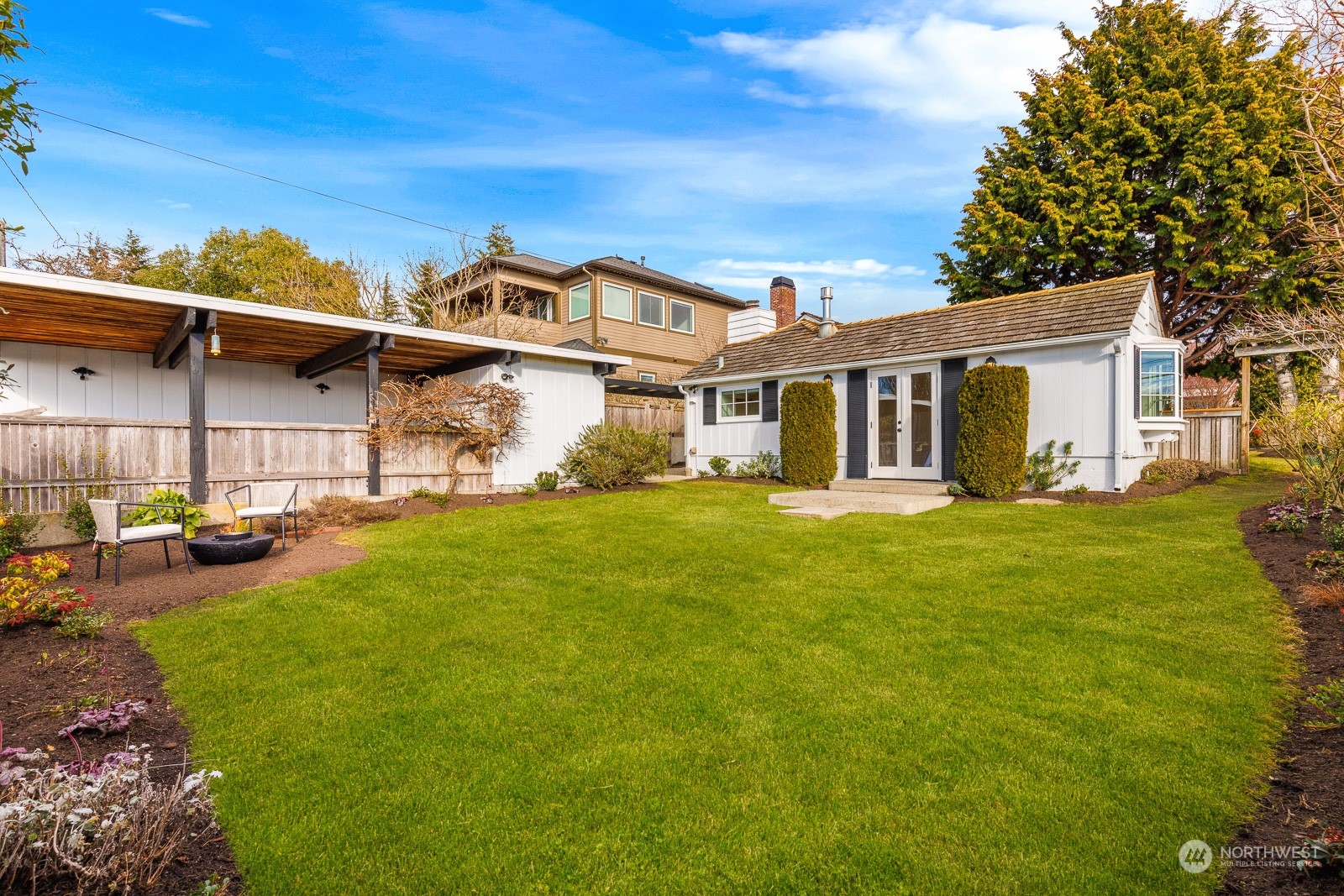 3201 29th Avenue W