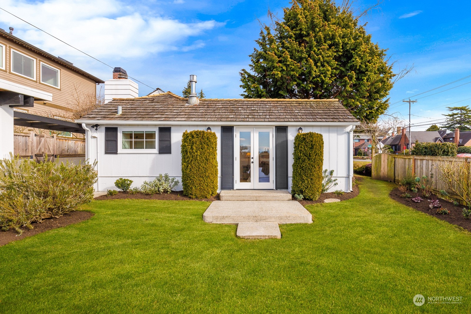 3201 29th Avenue W