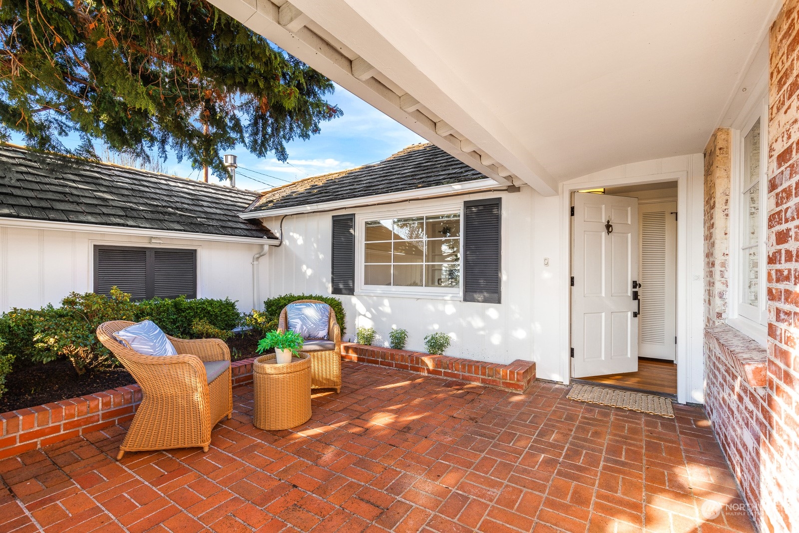 3201 29th Avenue W