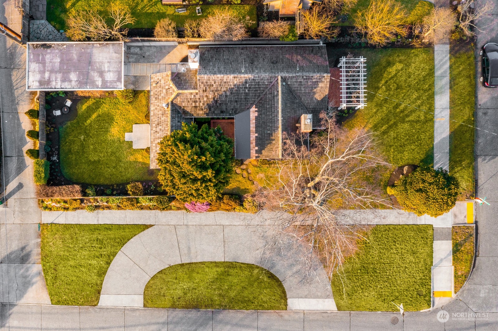 3201 29th Avenue W