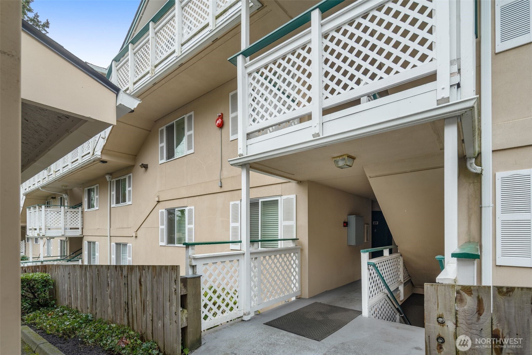 8805 166th Avenue NE Unit: 102