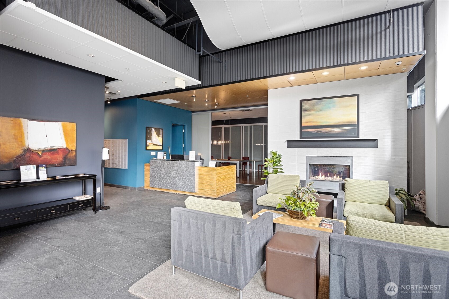 3104 Western Avenue Unit: 302