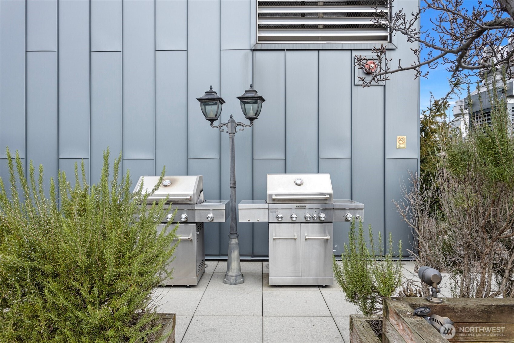 3104 Western Avenue Unit: 302