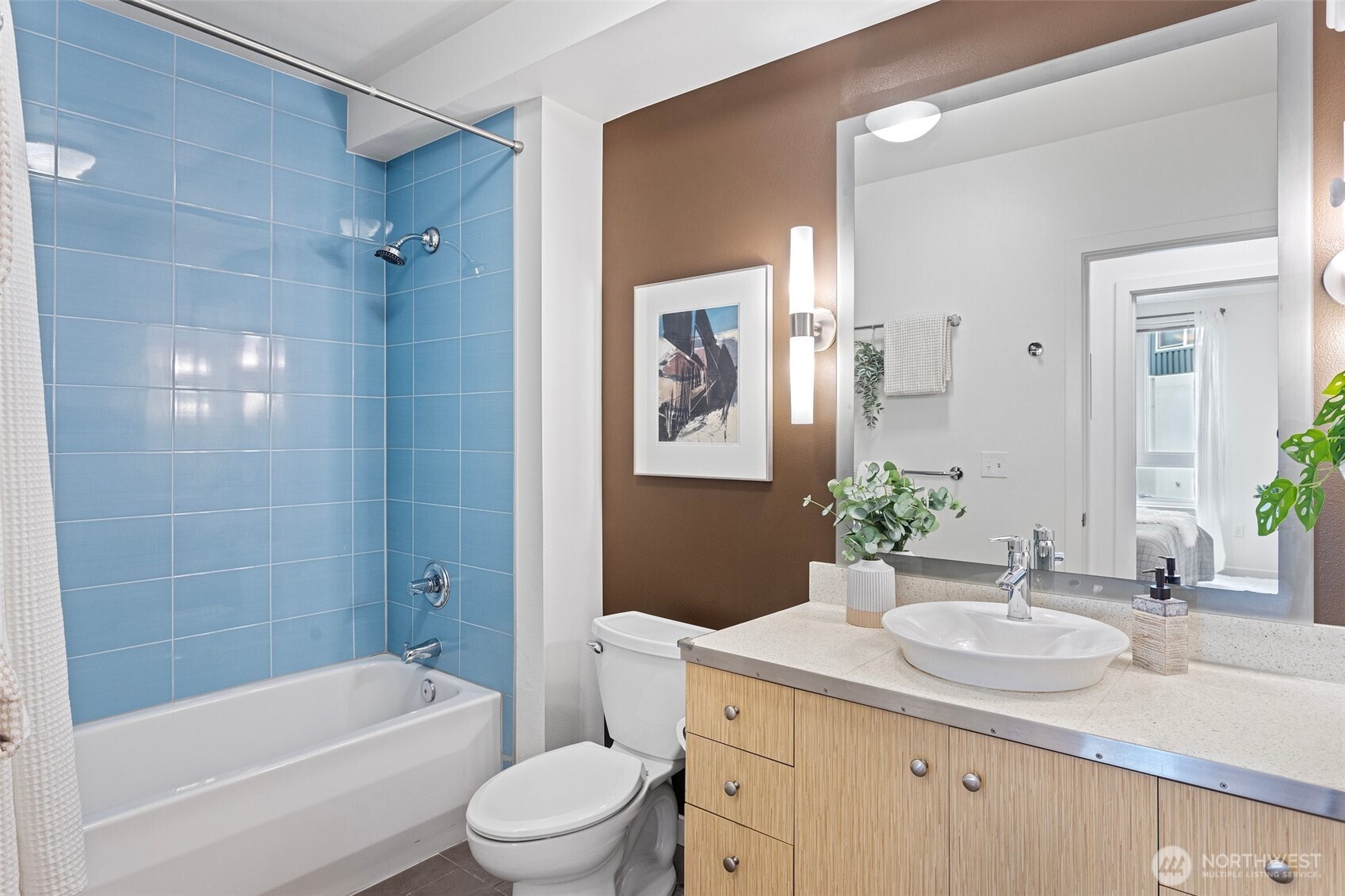 3104 Western Avenue Unit: 302
