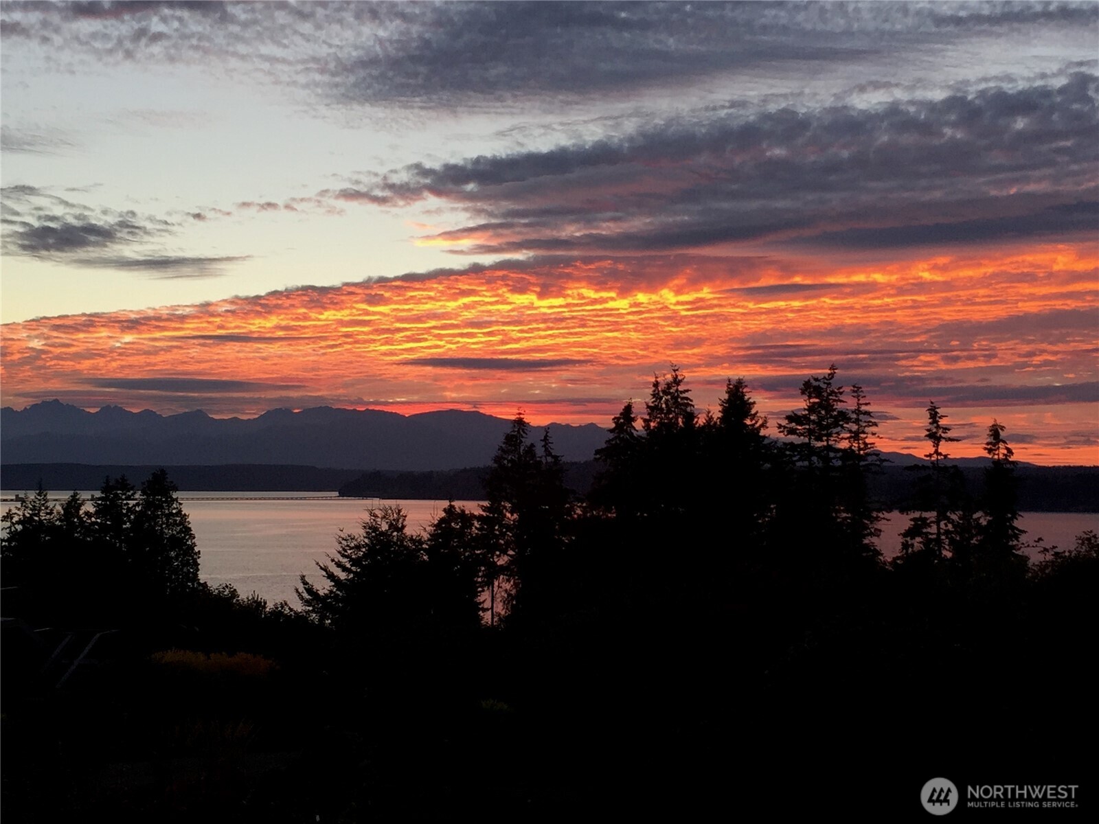 33694 Hood Canal Drive NE