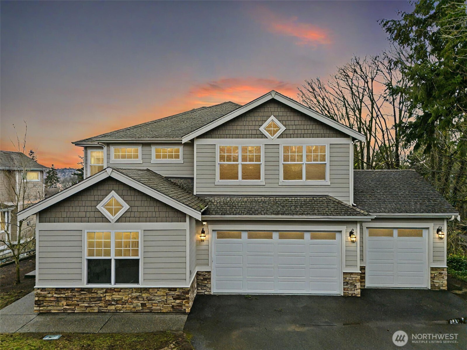 1310 N 27th Court
