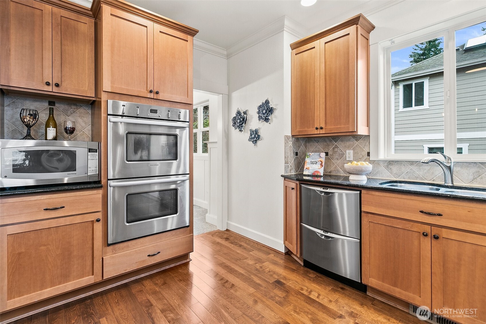 1310 N 27th Court