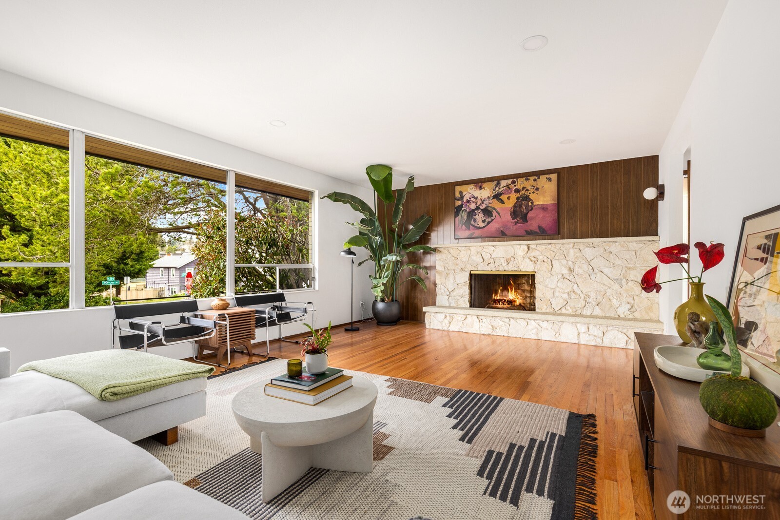 7058 39th Avenue NE