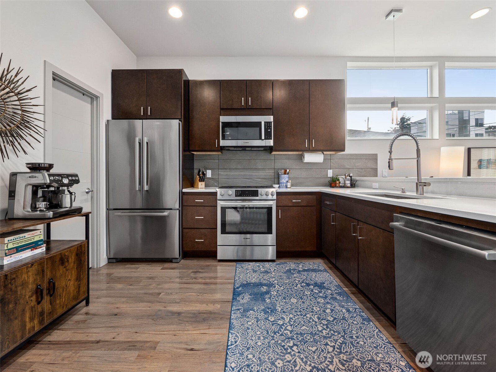 2604 23rd Avenue W