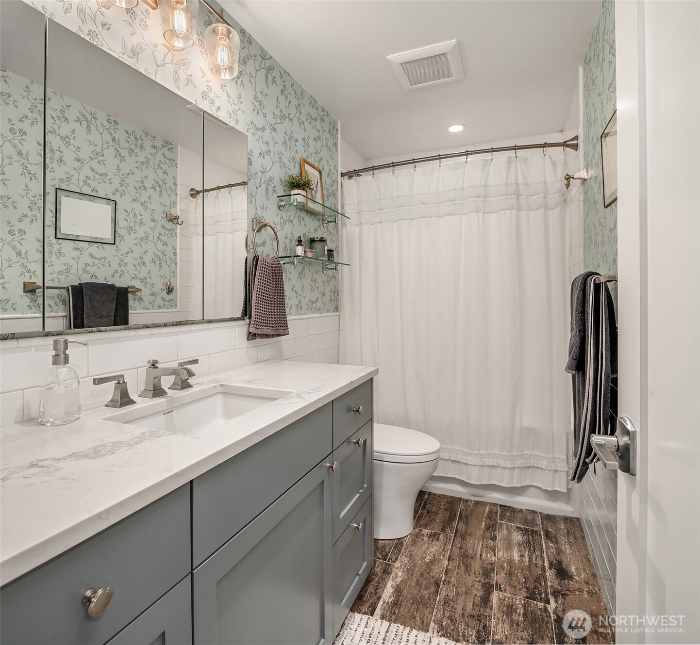 2636 22nd Avenue W Unit: 201