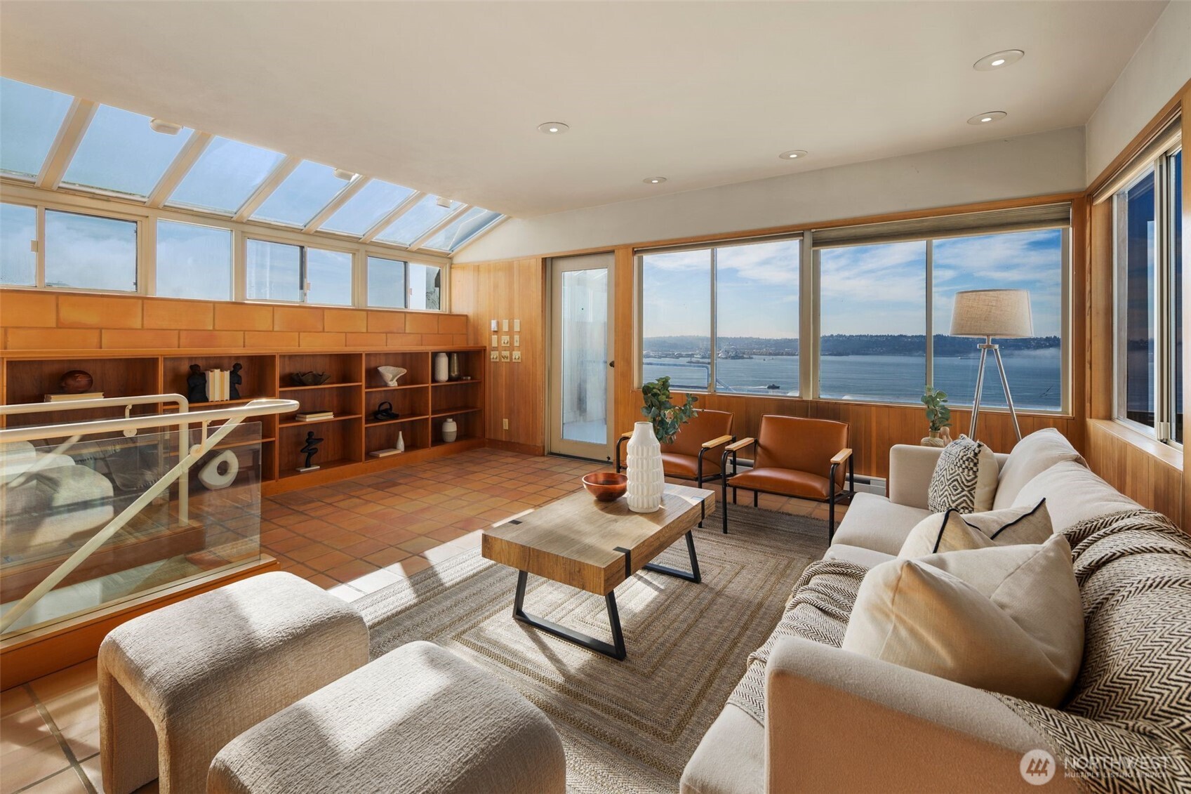 2021 1st Avenue Unit: G20