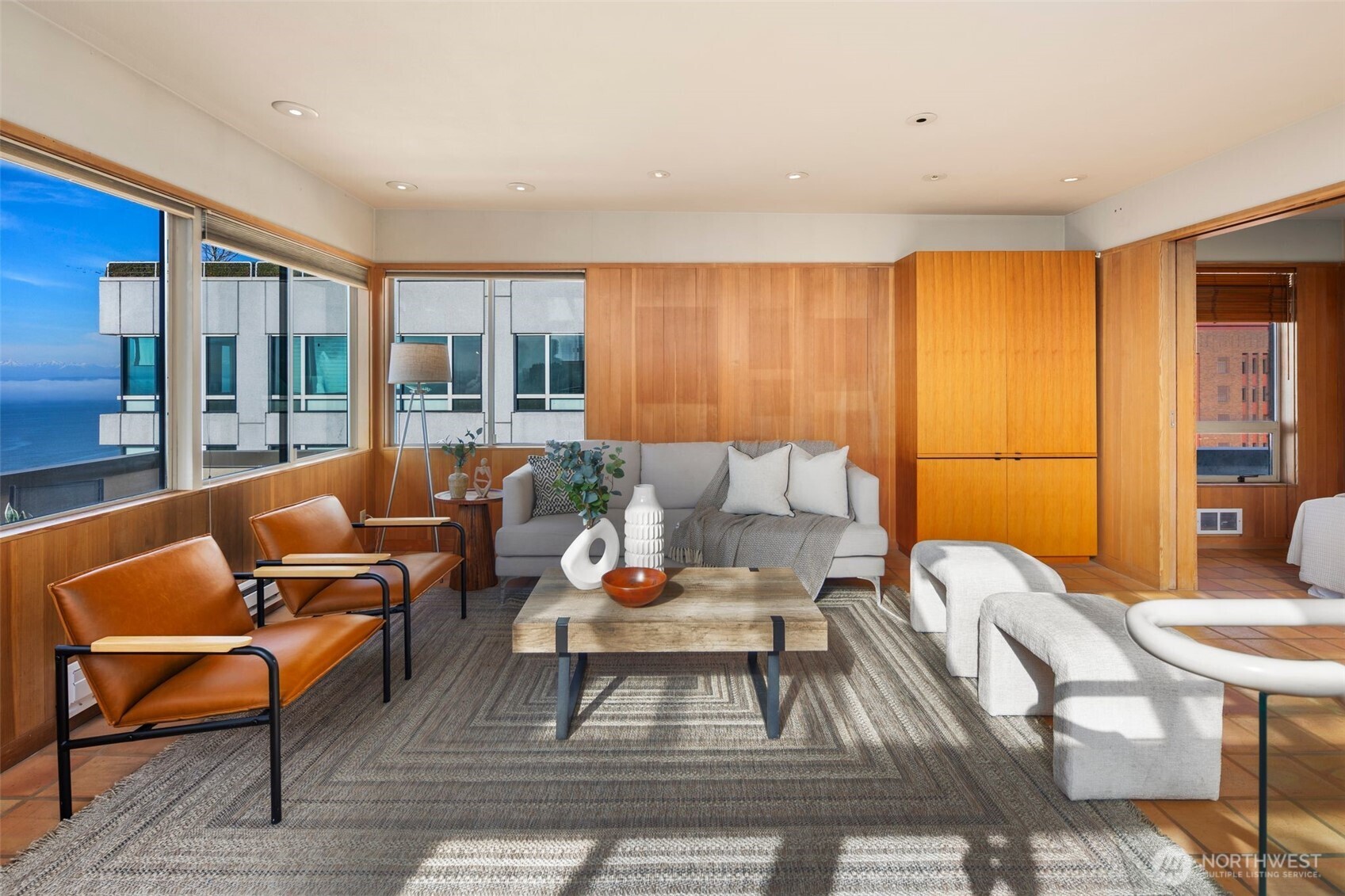 2021 1st Avenue Unit: G20