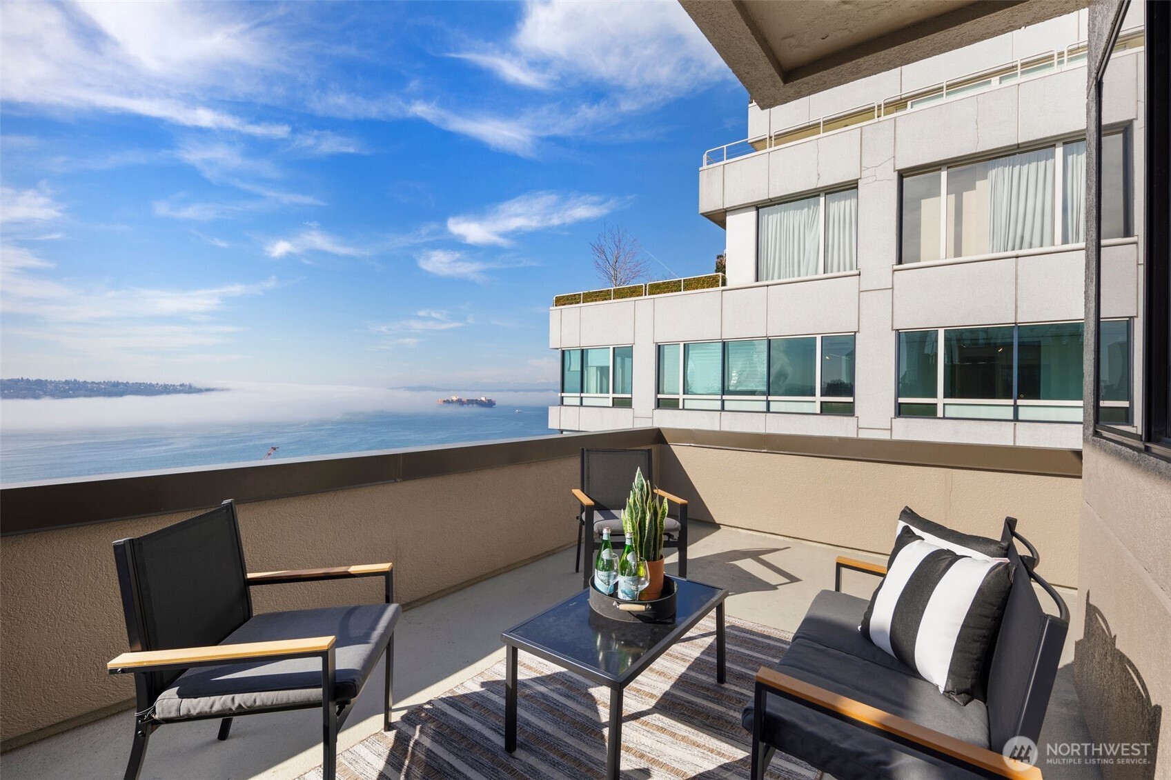 2021 1st Avenue Unit: G20