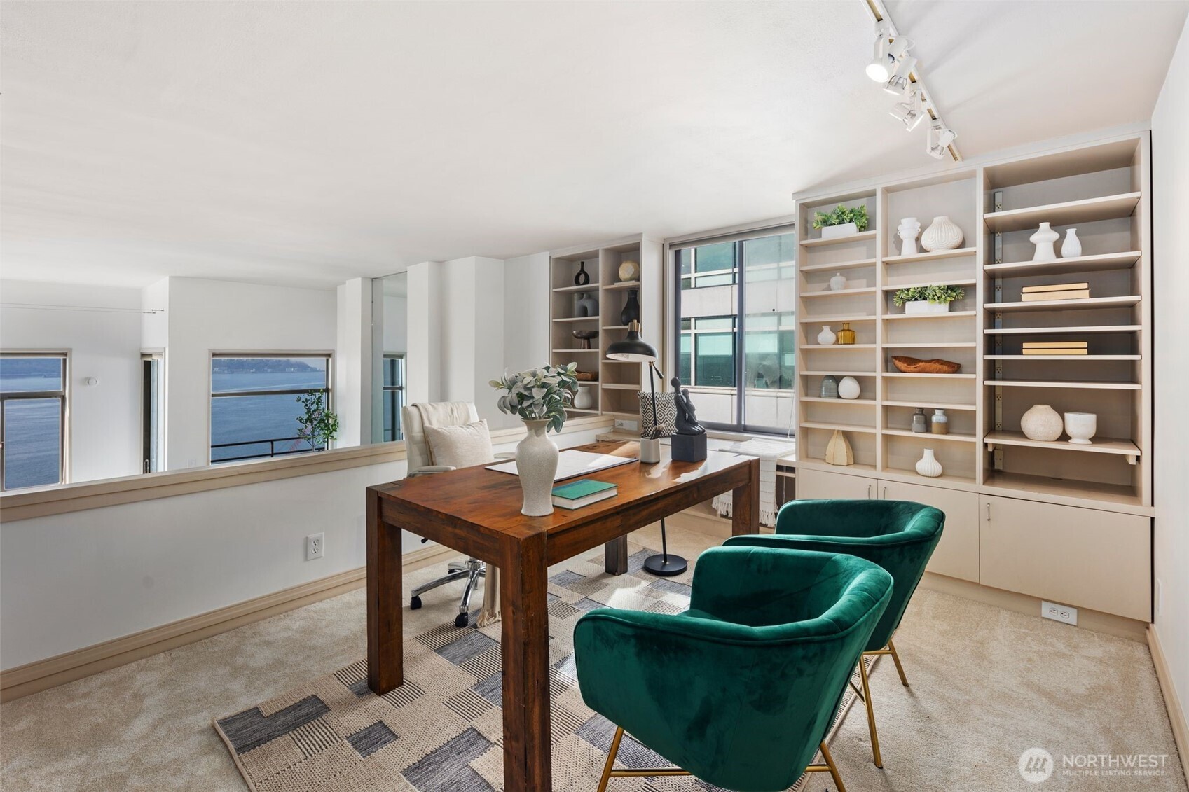 2021 1st Avenue Unit: G20