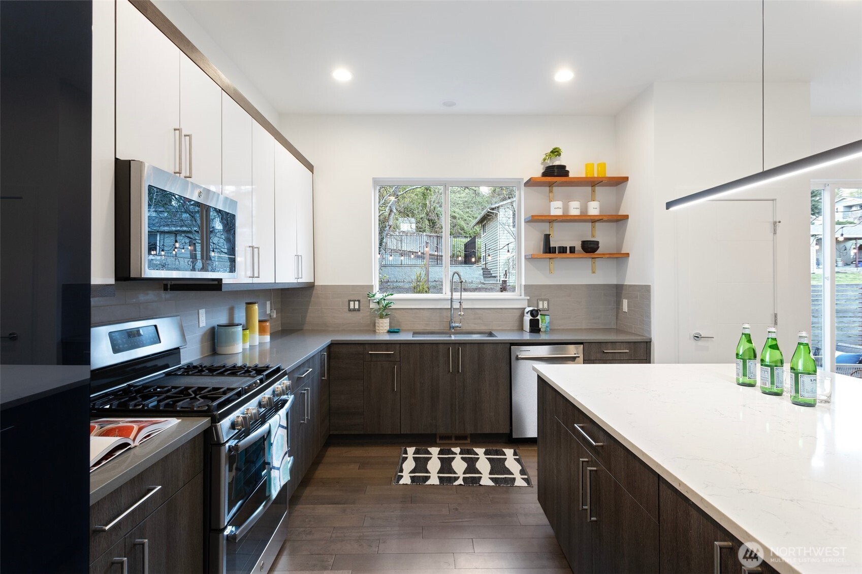 305 Stevens Avenue SW