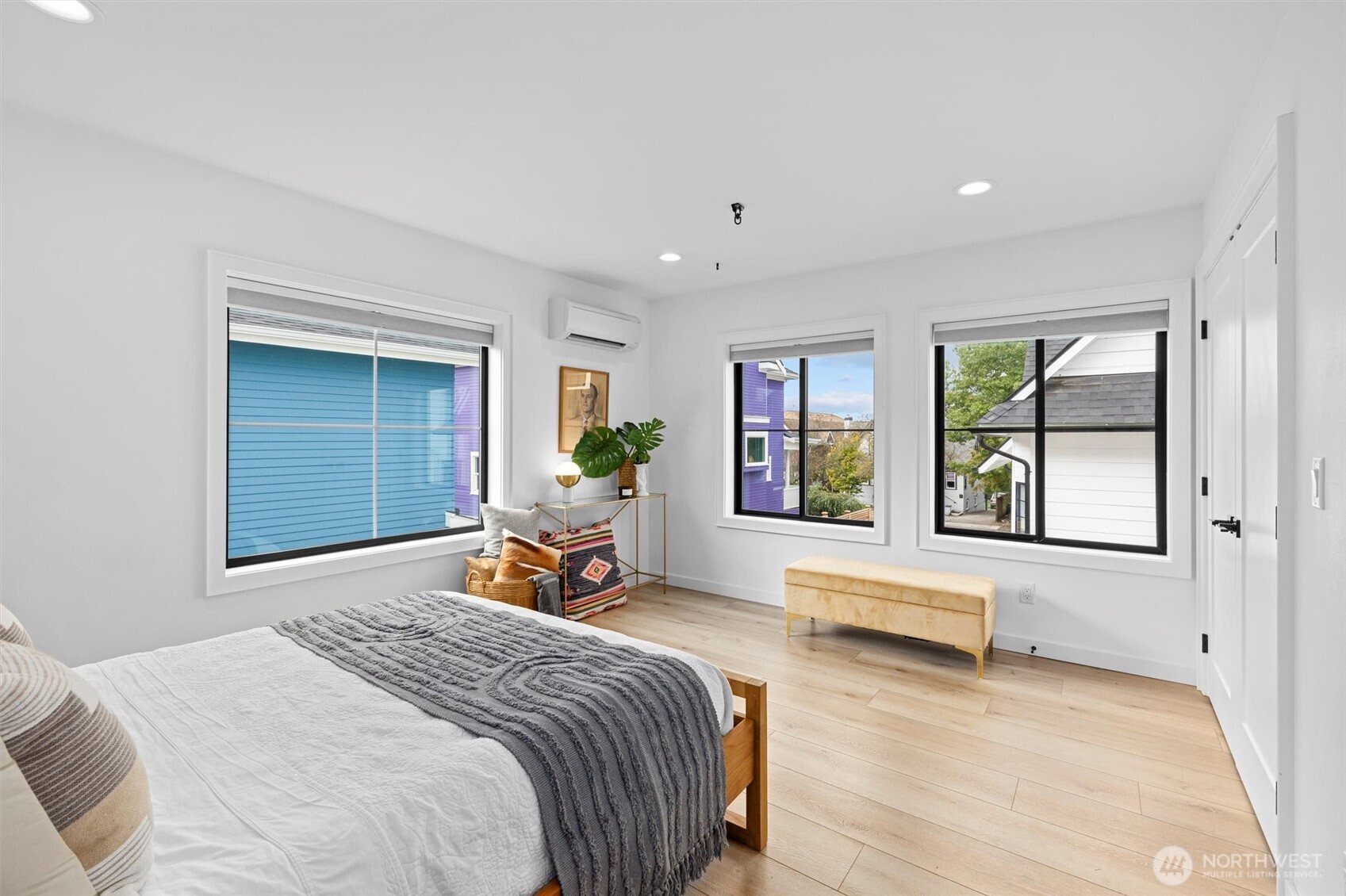 128 28th Ave Unit: B