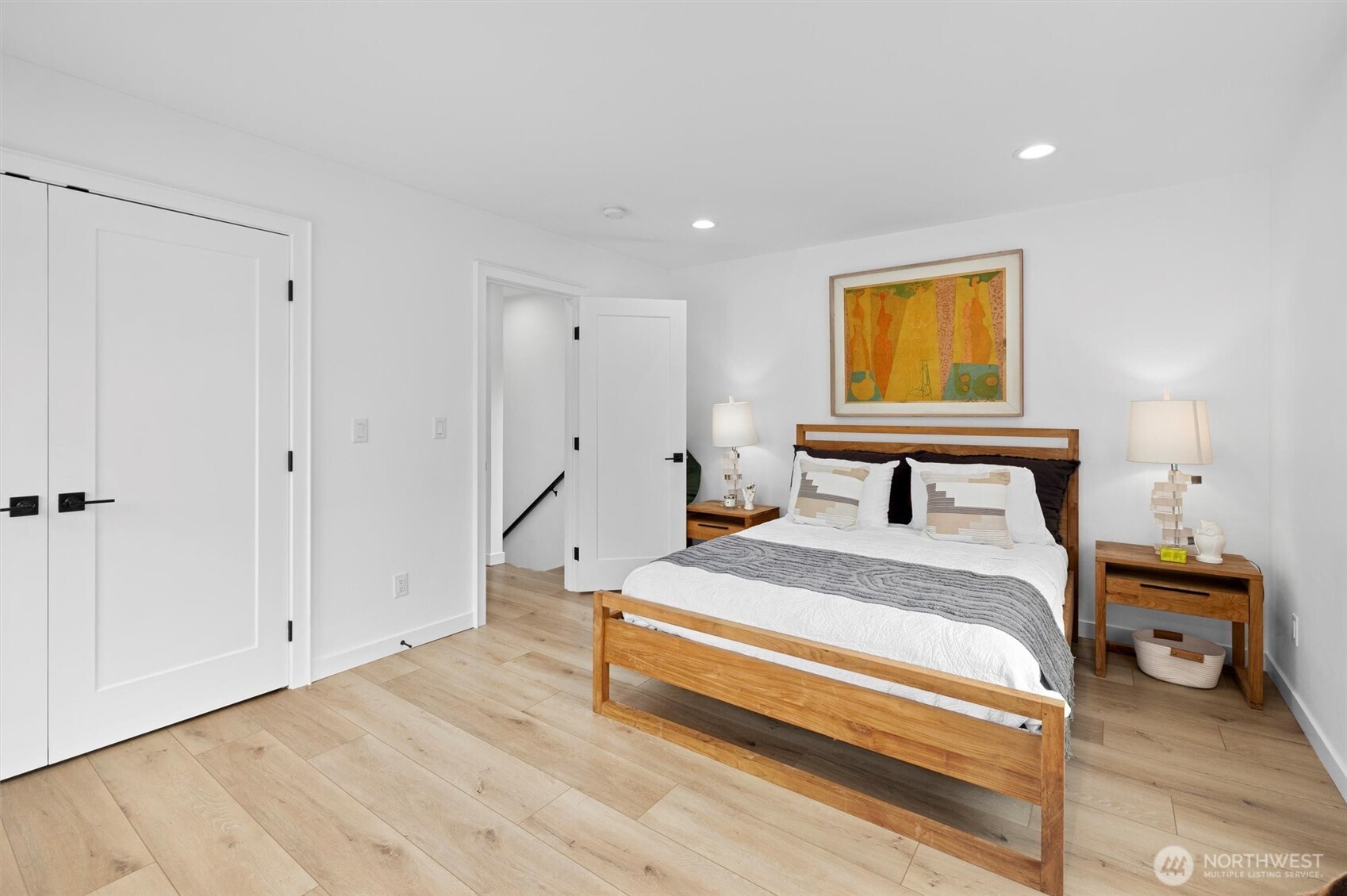 128 28th Ave Unit: B
