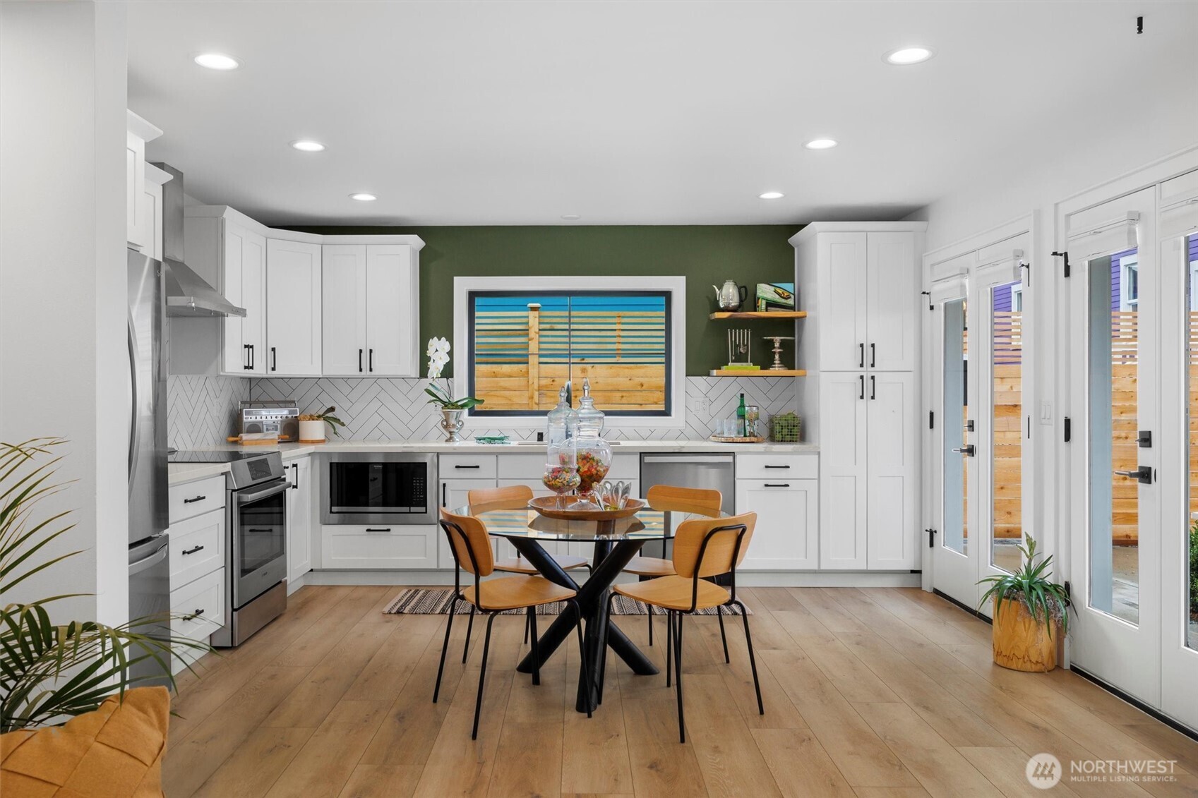 128 28th Ave Unit: B