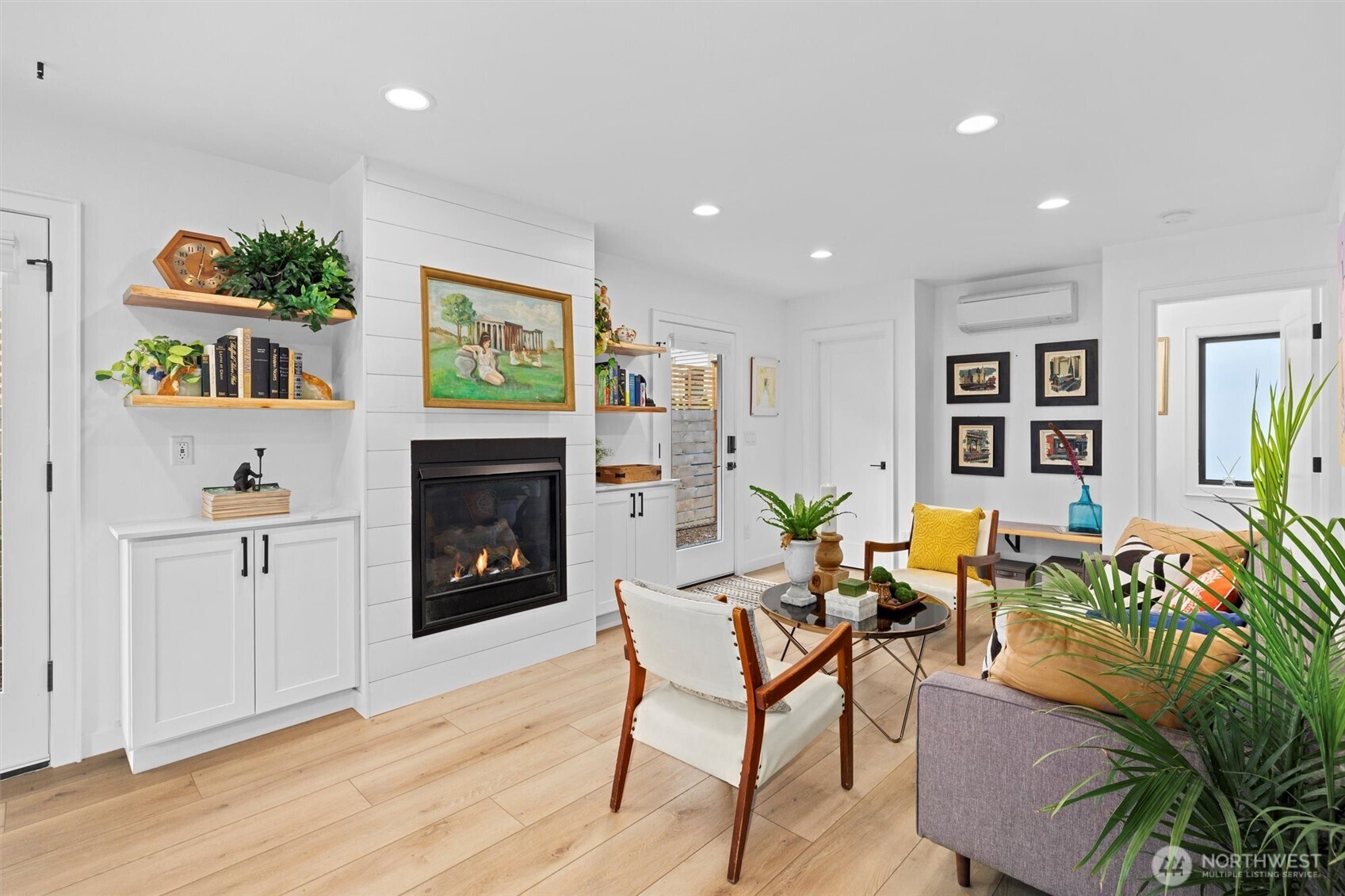 128 28th Ave Unit: B