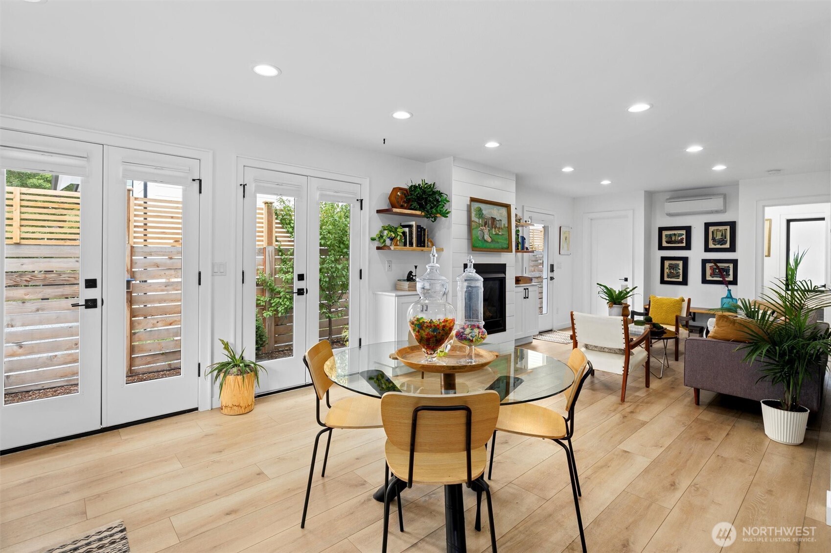 128 28th Ave Unit: B