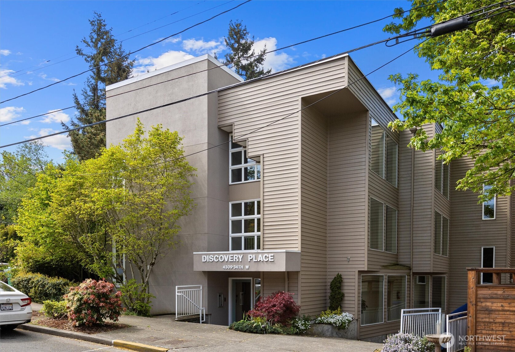 4309 34th Avenue W Unit: 201