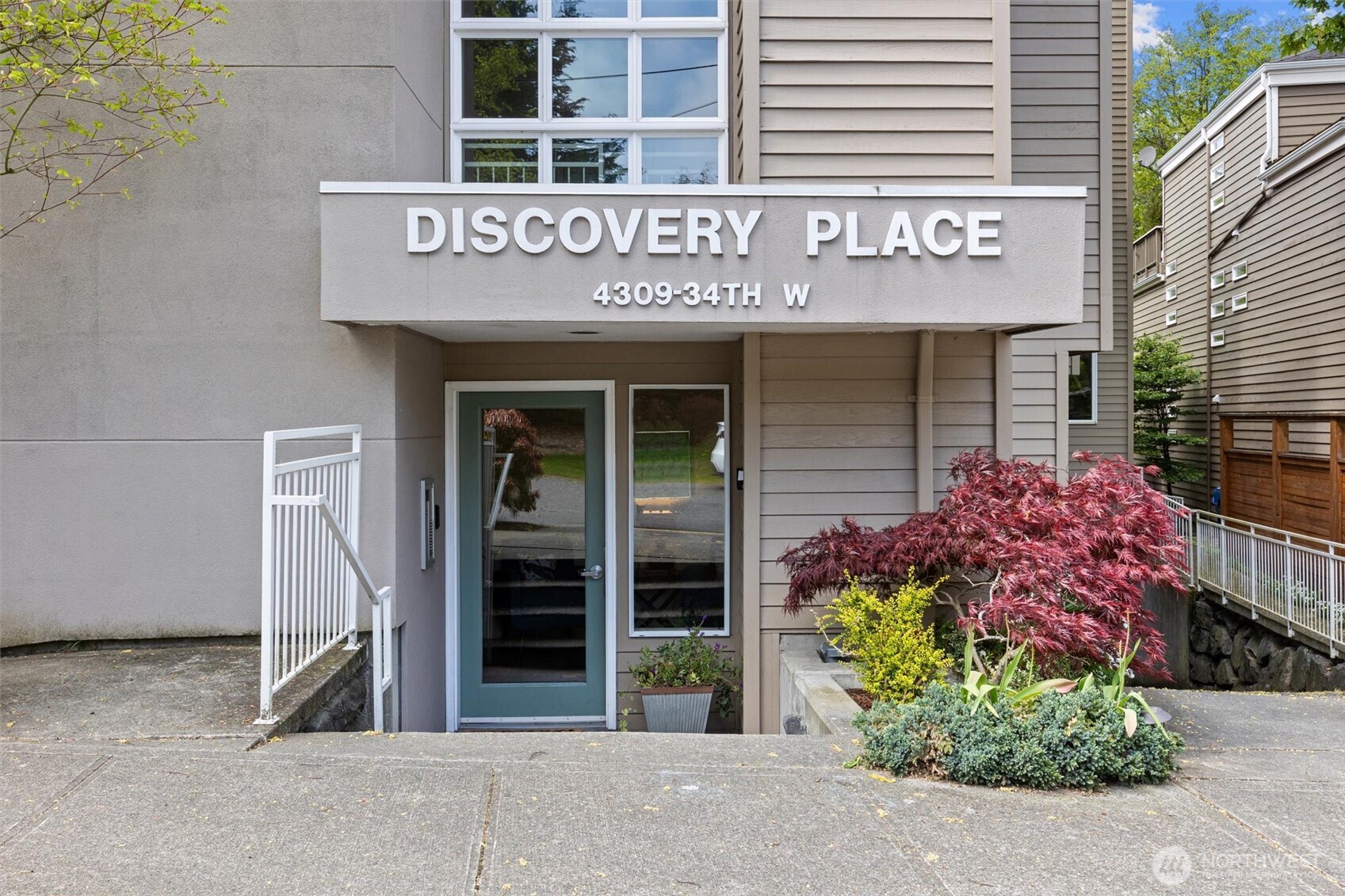 4309 34th Avenue W Unit: 201