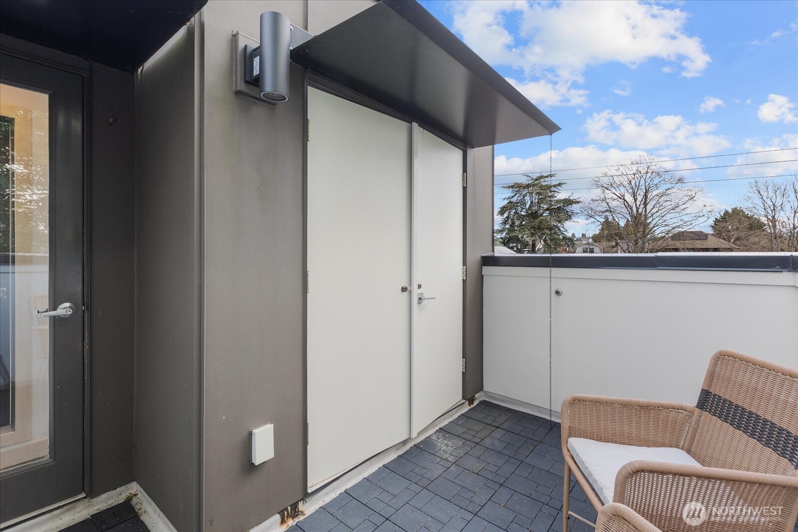 5616 California Avenue SW Unit: A