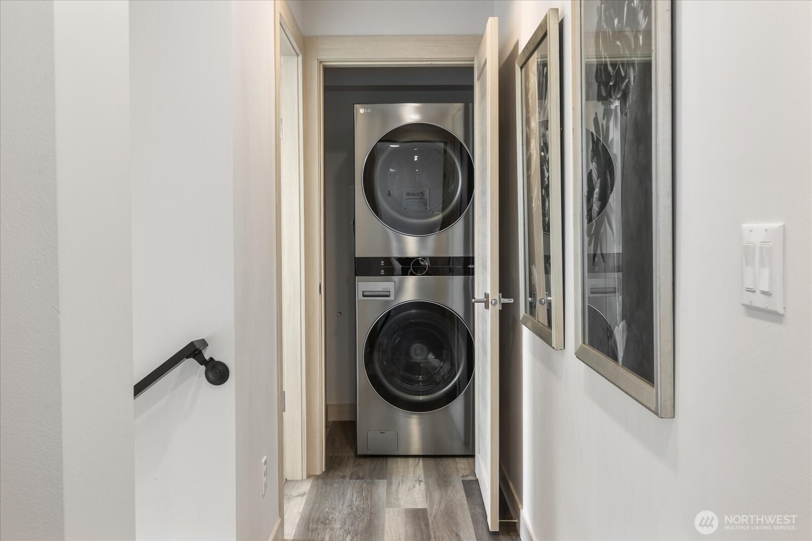 5616 California Avenue SW Unit: A