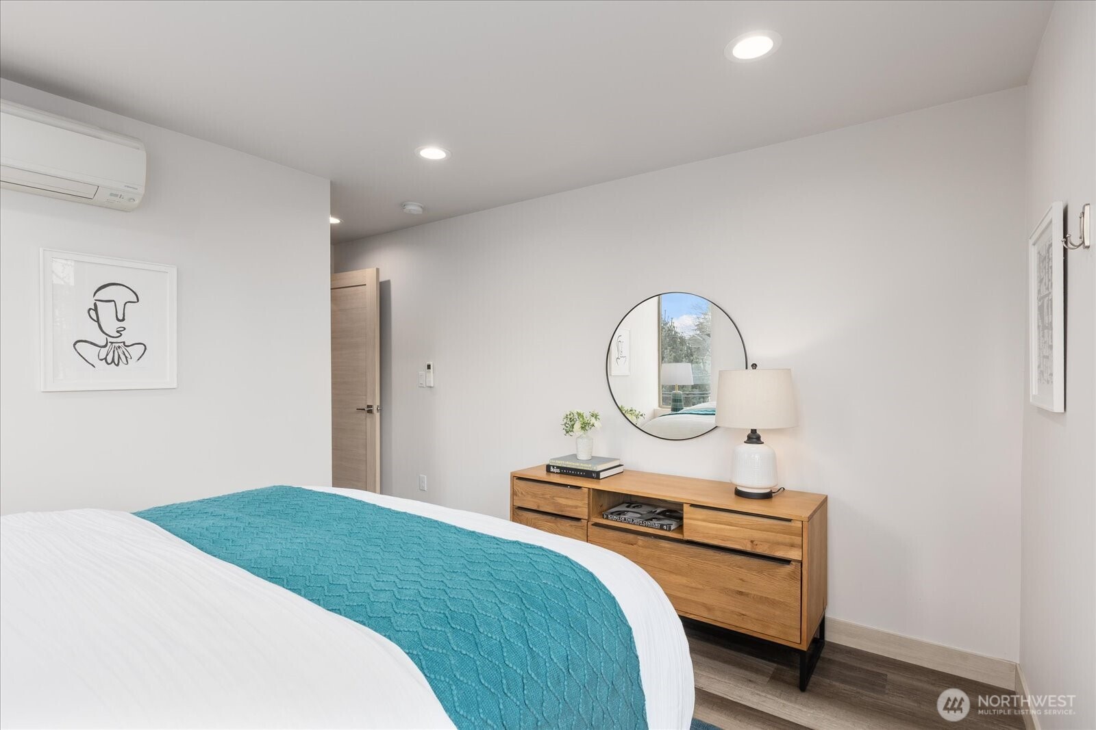 5616 California Avenue SW Unit: A