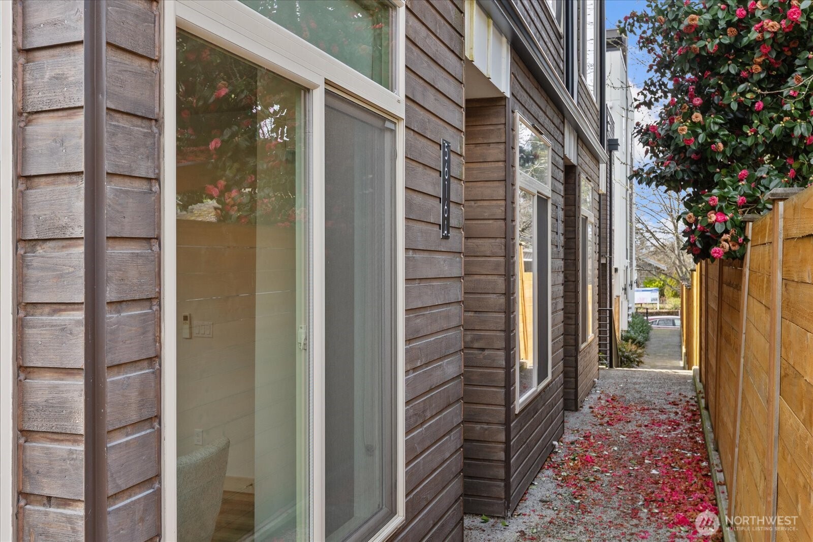 5616 California Avenue SW Unit: A