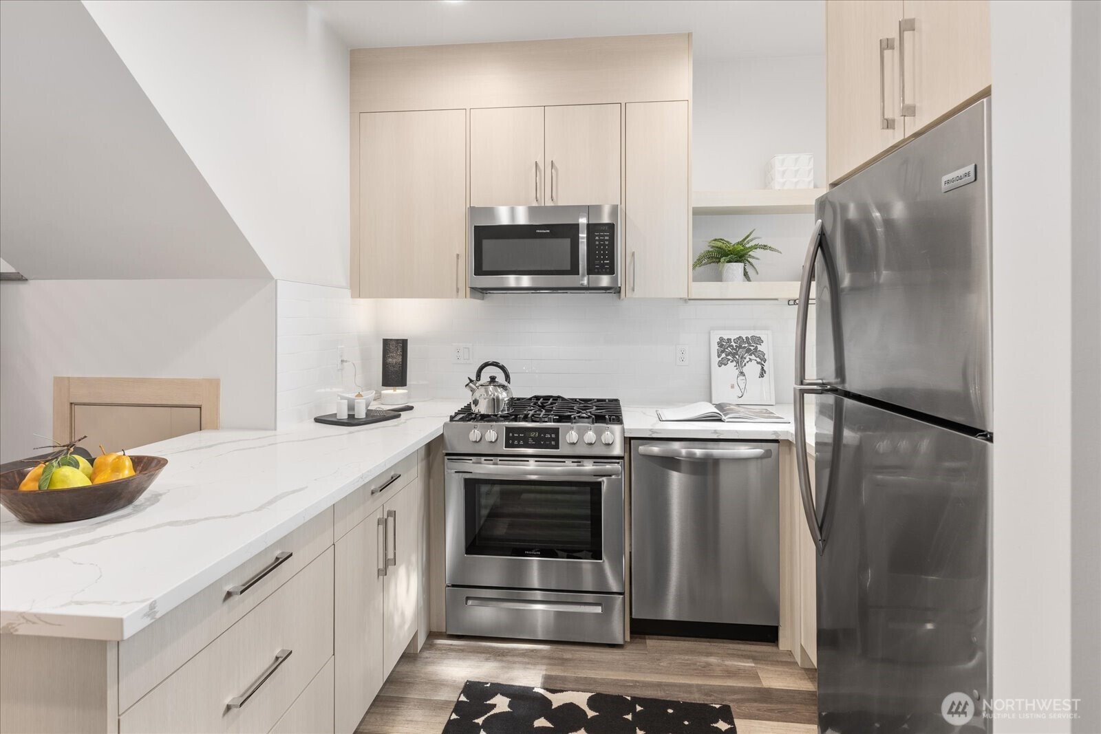 5616 California Avenue SW Unit: A