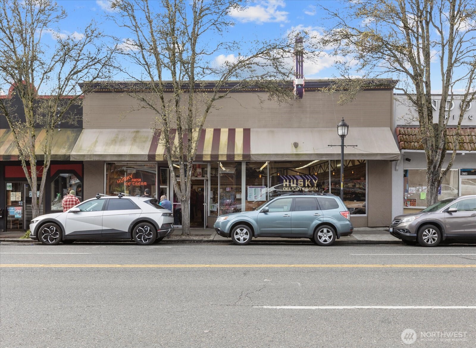 5616 California Avenue SW Unit: A