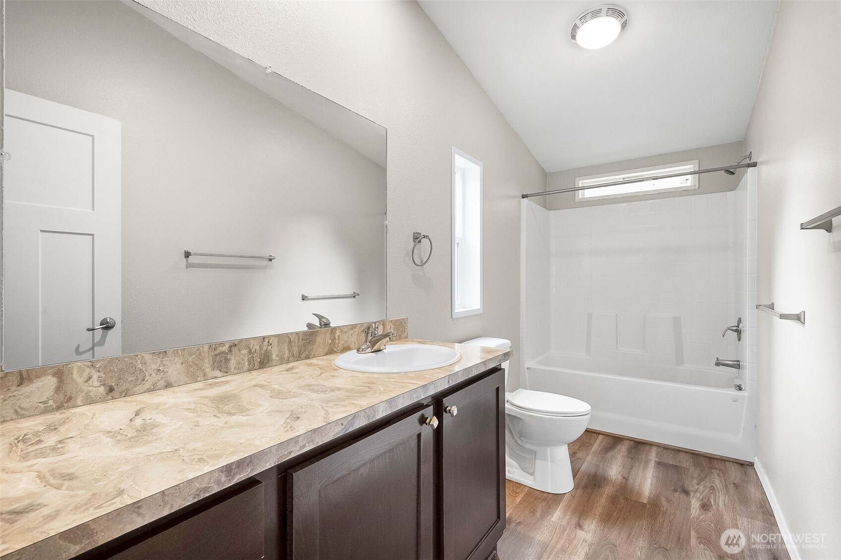 70 E Spencer Glen