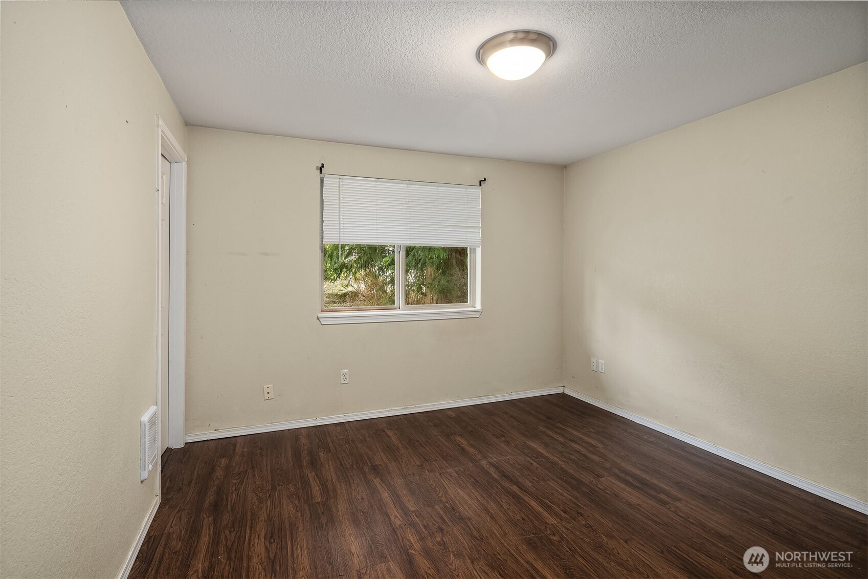4416 83rd Place NW