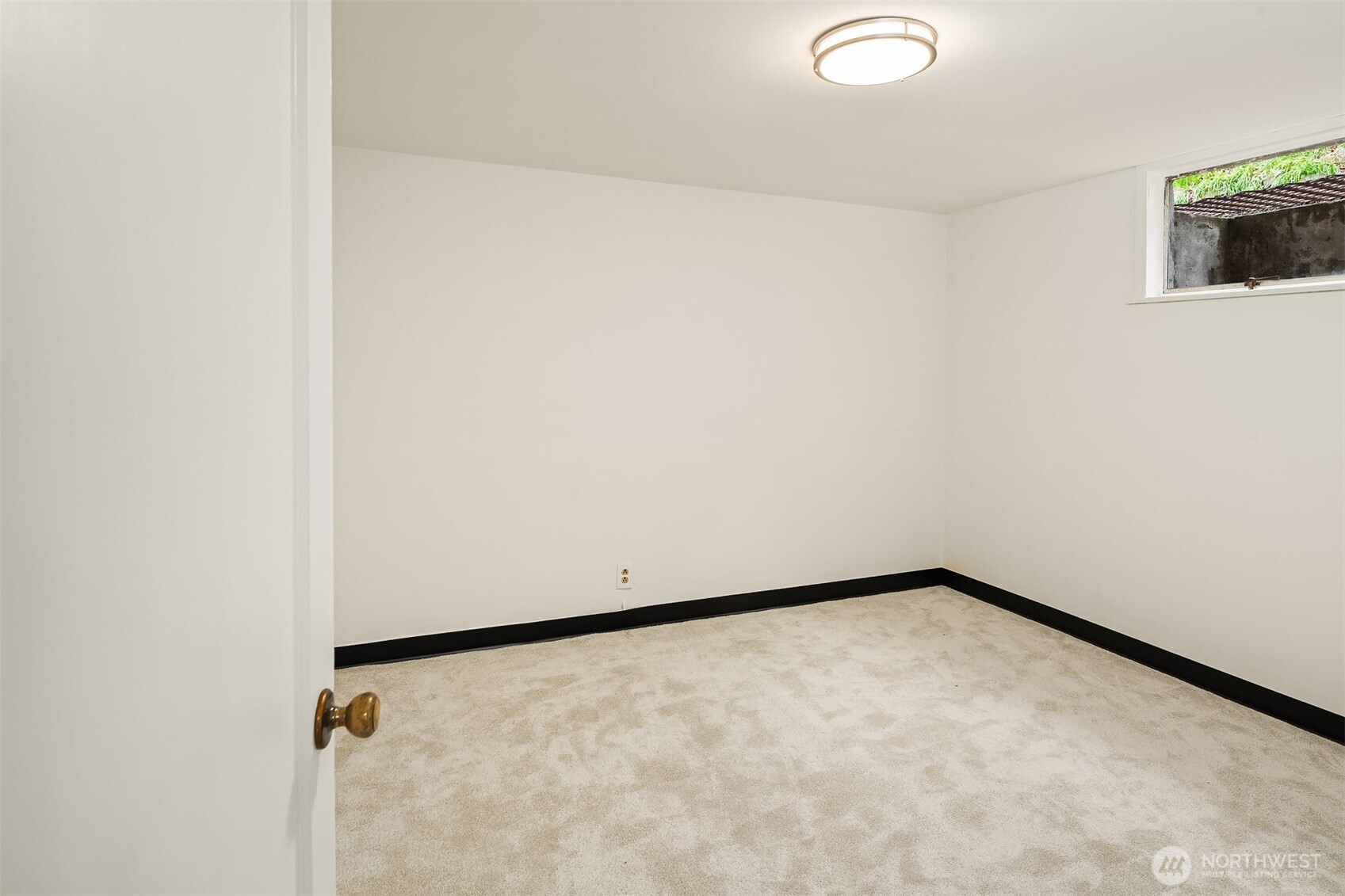 552 NE 130th Street