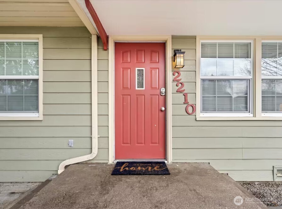 2210 W 28th Street