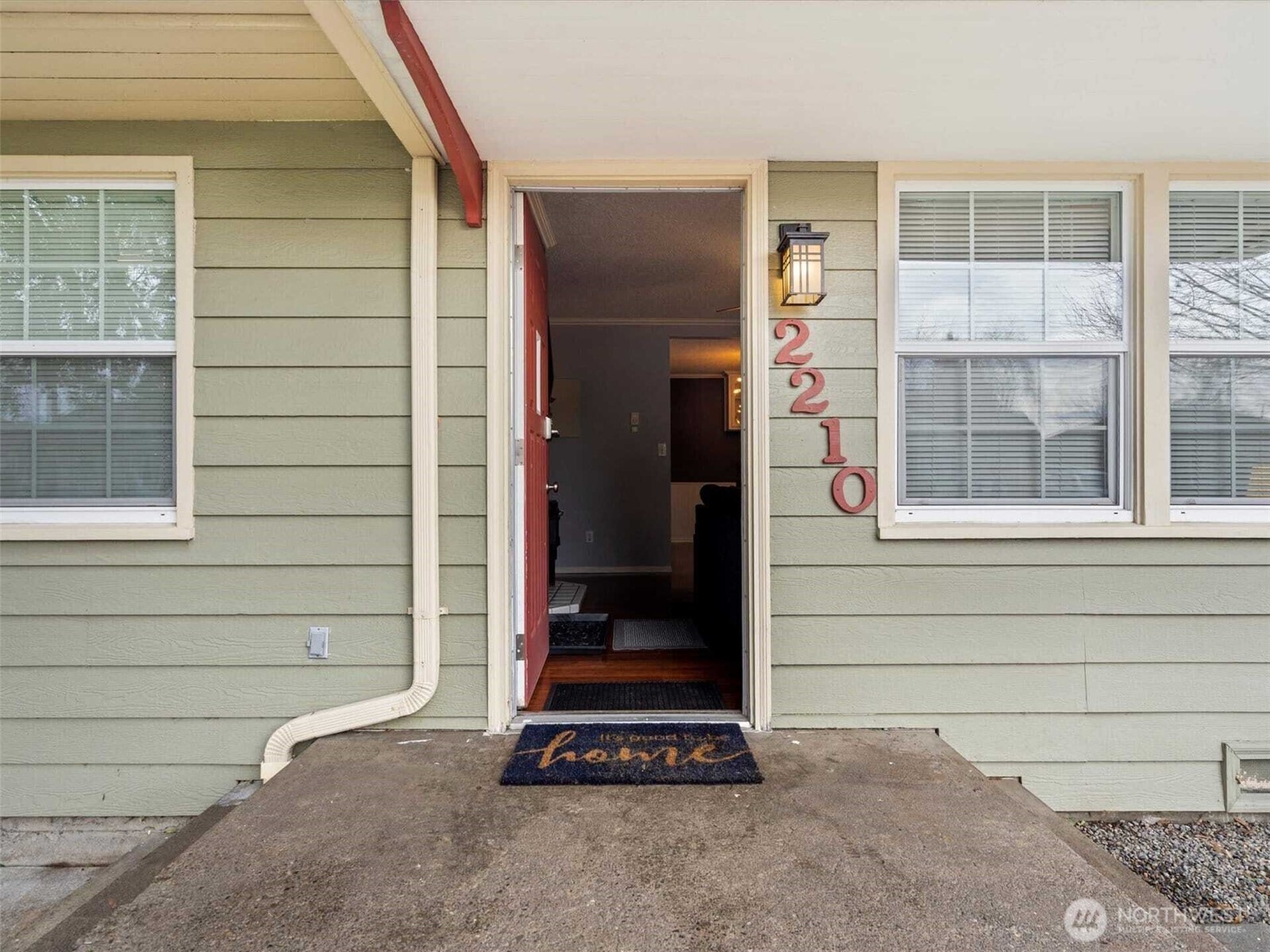2210 W 28th Street