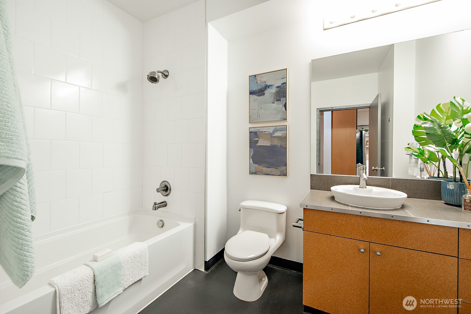 1414 12th Avenue Unit: 311