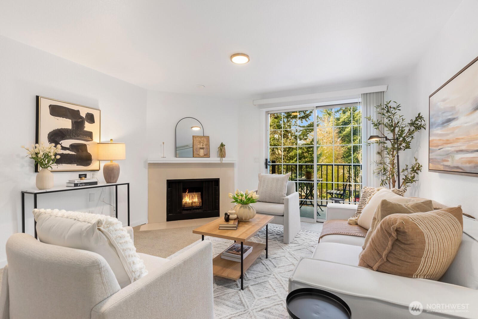 221 9th Street Unit: C301