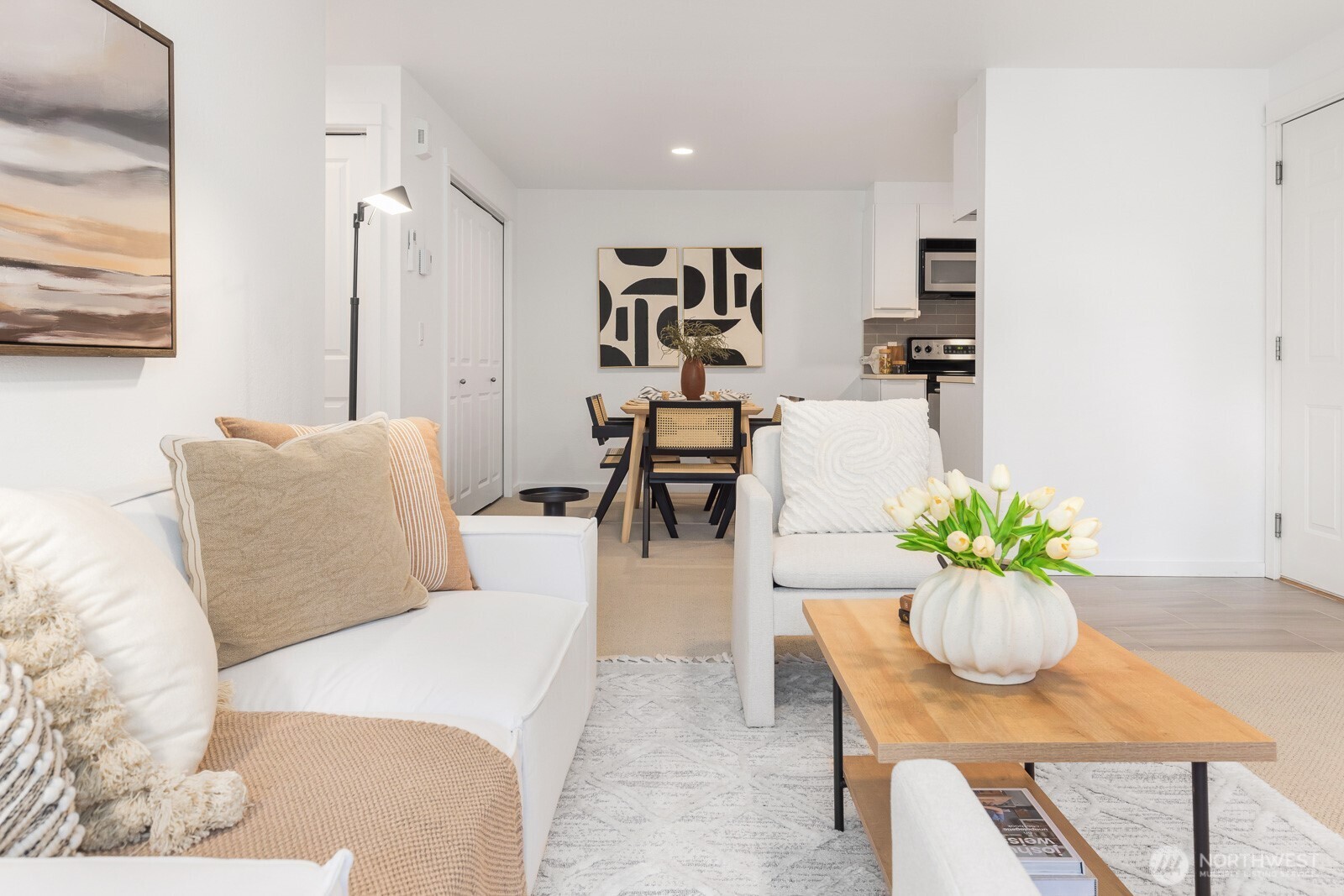 221 9th Street Unit: C301