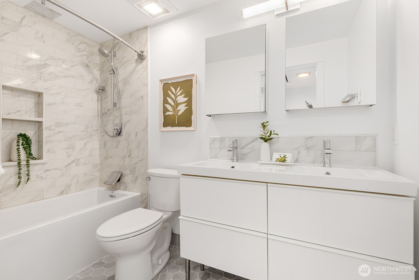 221 9th Street Unit: C301