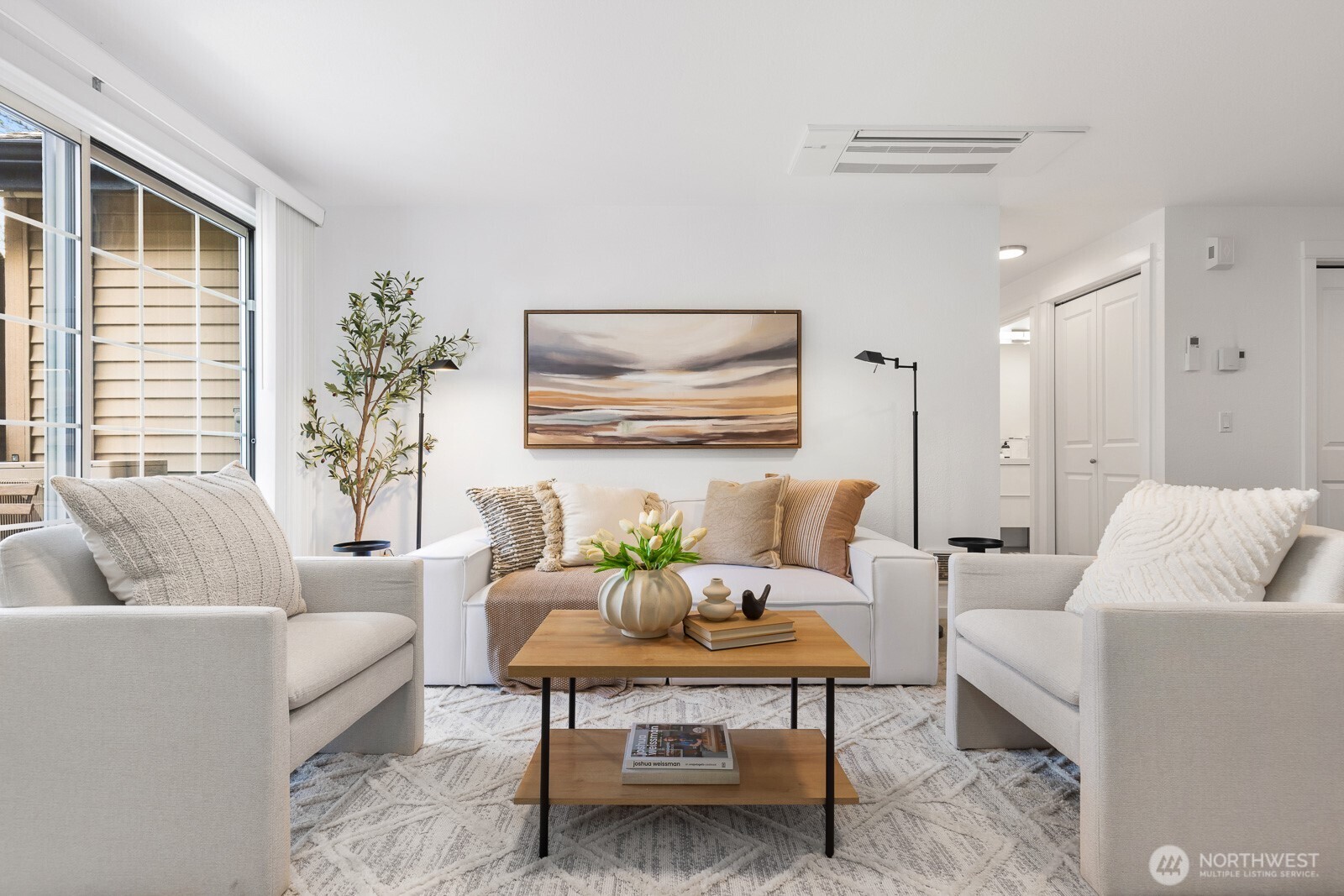 221 9th Street Unit: C301