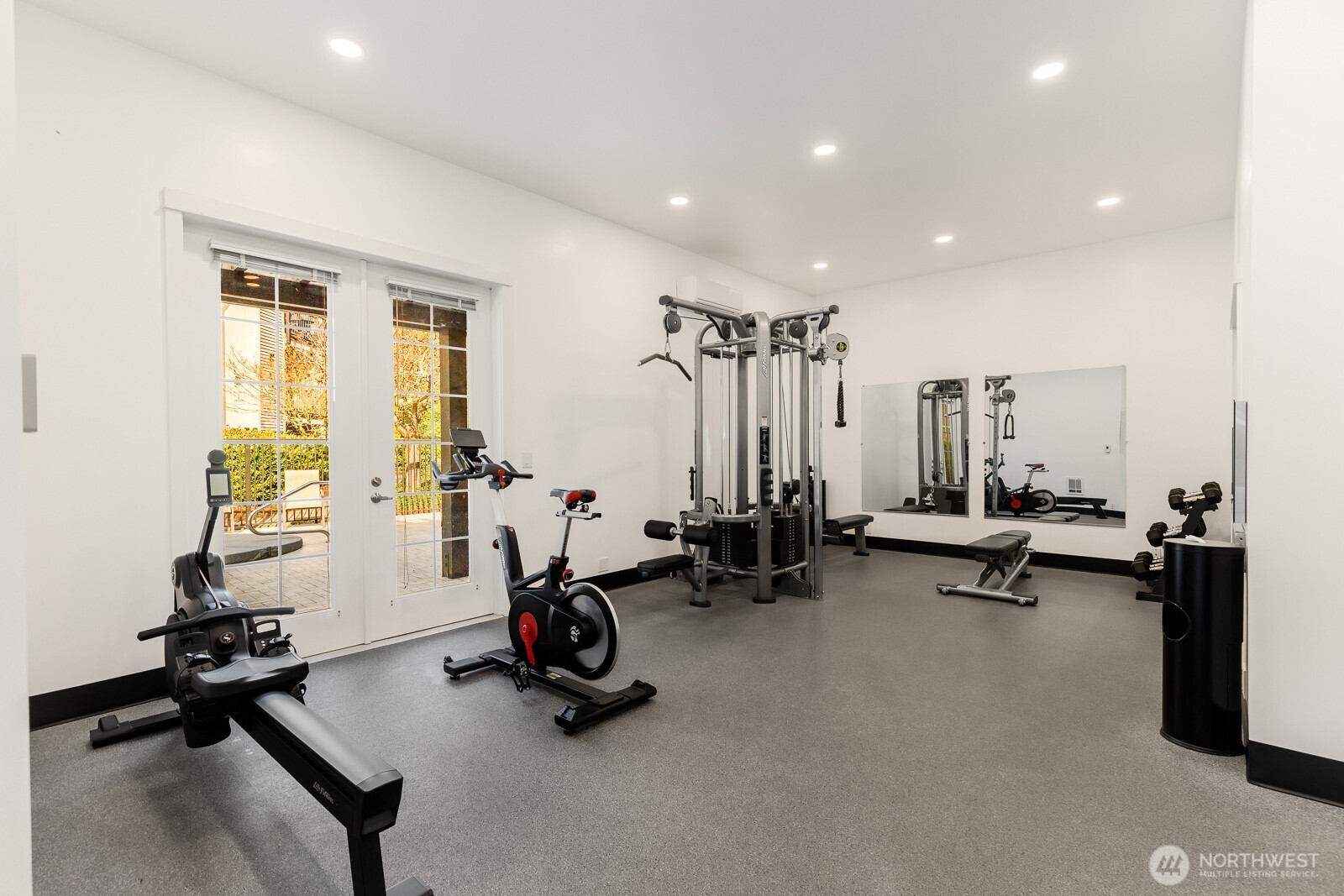 221 9th Street Unit: C301