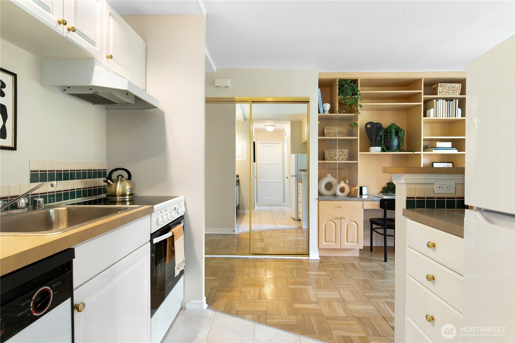 1400 Hubbell Place Unit: 705