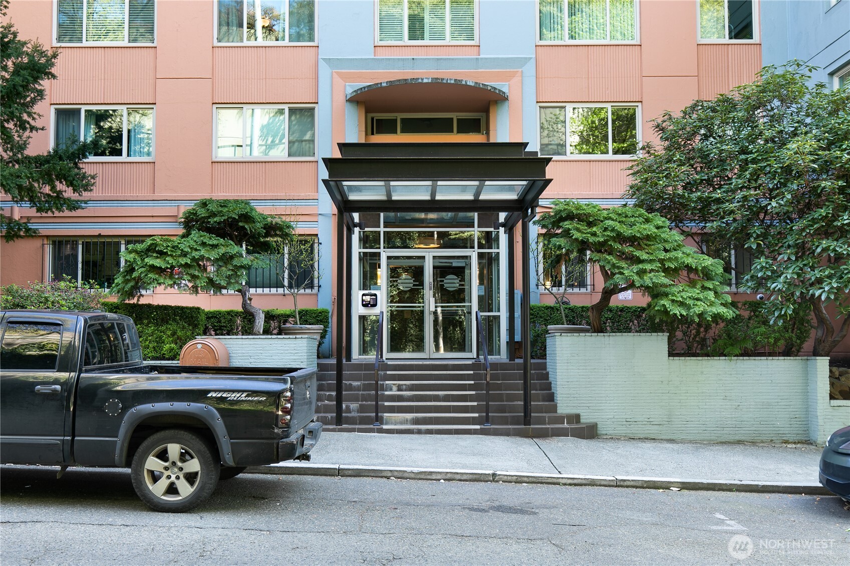 1400 Hubbell Place Unit: 705
