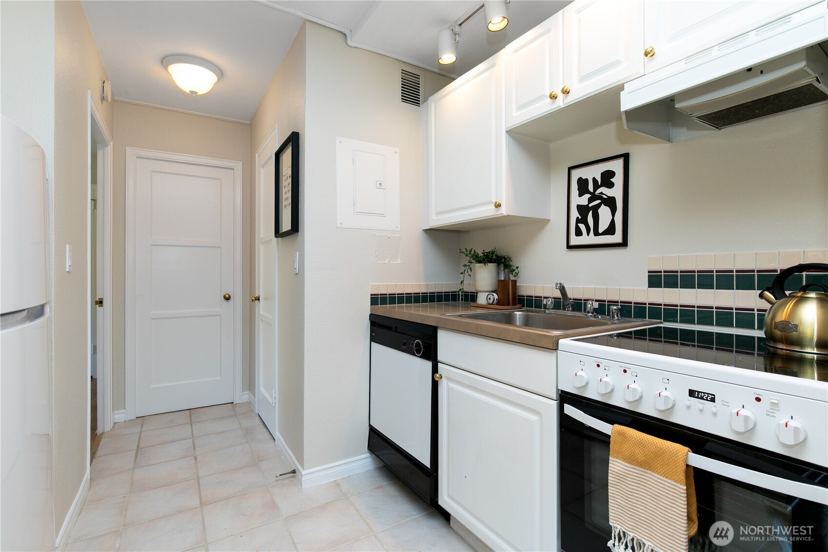 1400 Hubbell Place Unit: 705