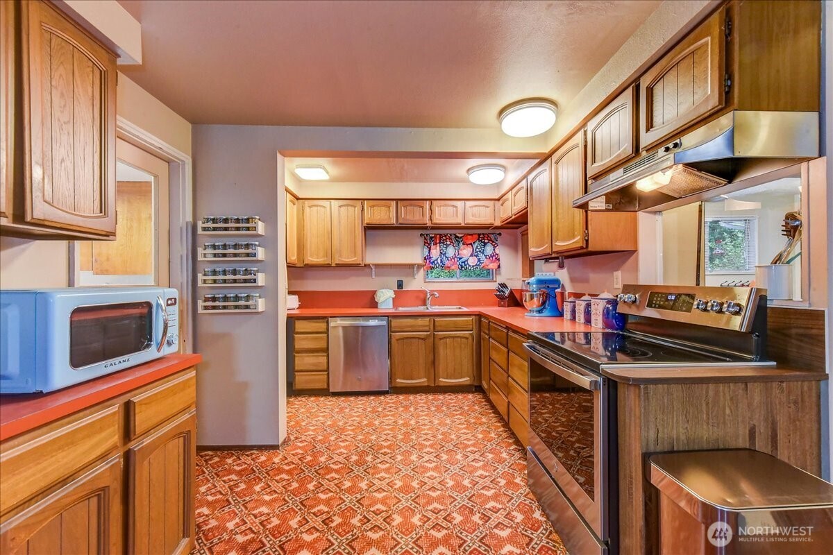 1803 NE 171st Street