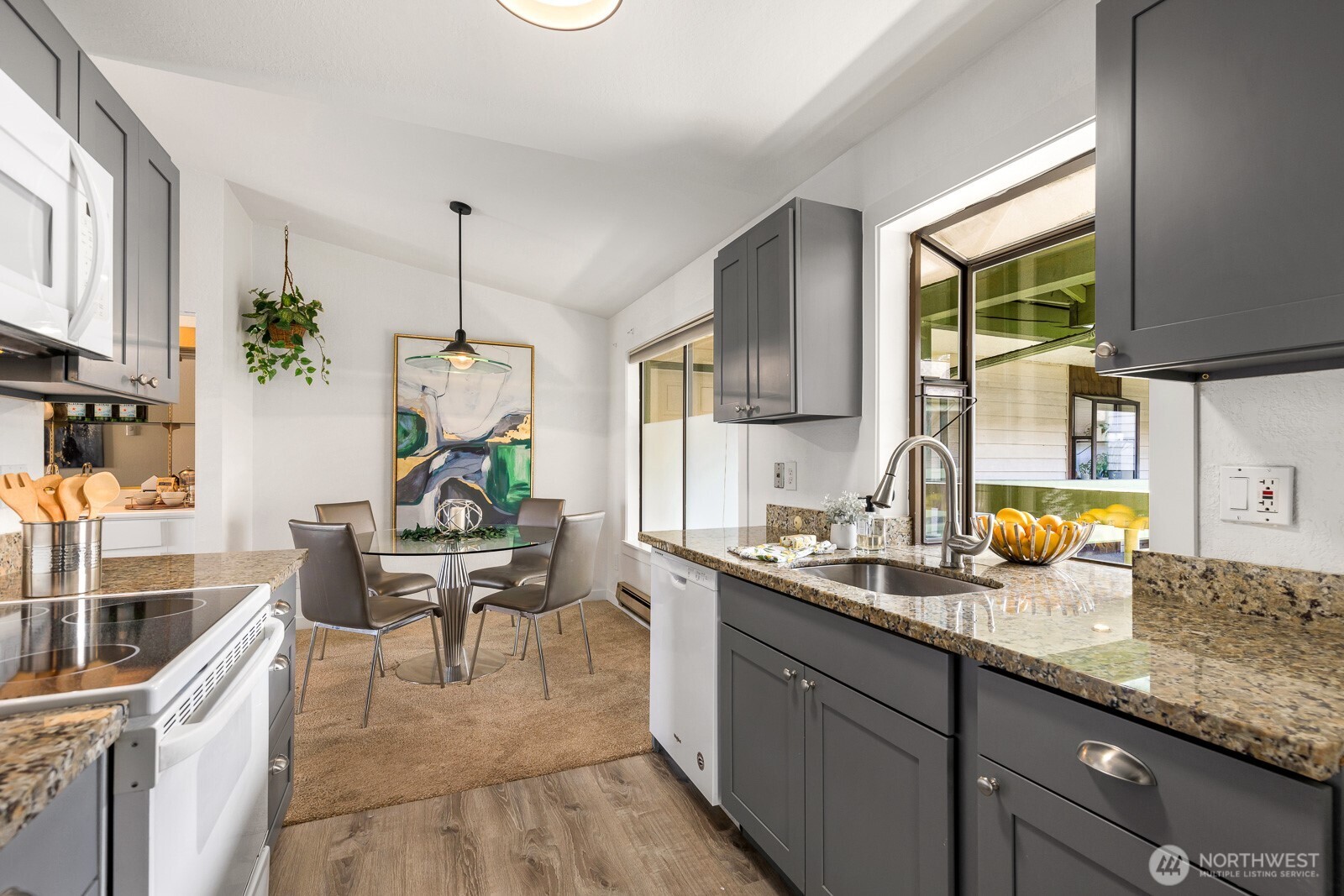 9512 1st Avenue NE Unit: 408