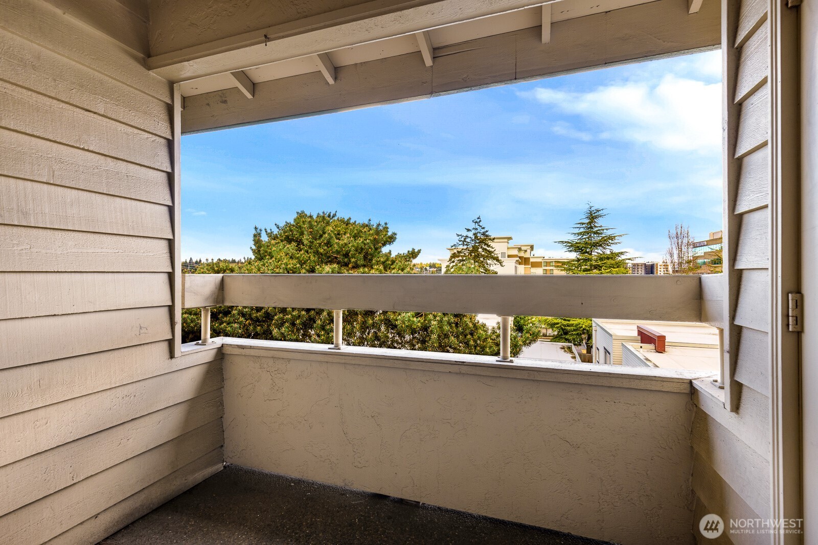 9512 1st Avenue NE Unit: 408